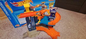 Hot Wheels garáž - 2