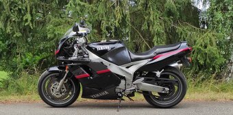Yamaha FZR 1000 EXUP - 2