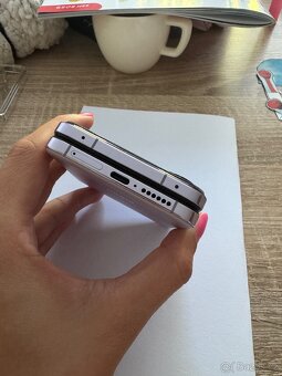 Xiaomi Mix Flip - 2