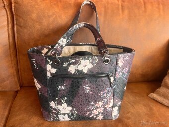 Kabelka guess - 2