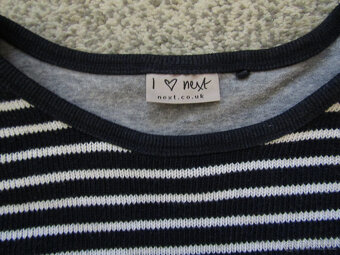 Teplé úpletové šaty,tunika zn.NEXT vel.122 - 2
