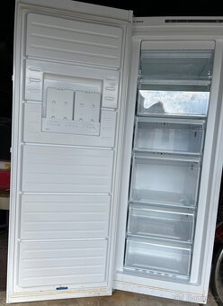 Mrazák Bosch GSN29VW - 2