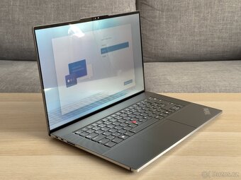Lenovo ThinkPad Z16 Gen2 - Ryzen 9, 64GB RAM, 1TB SSD, OLED - 2