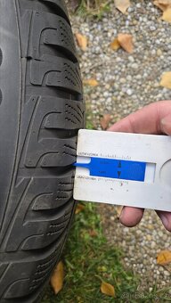 Zimní kola Škoda 215/55 R17 - 2