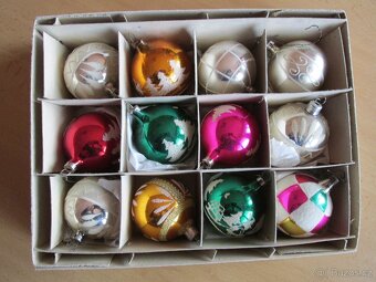 HISTORICKÉ VÁNOČNÍ OZDOBY - 2