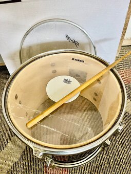 Buben na fandění. - 2