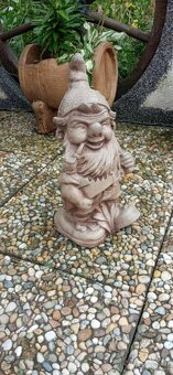 Zahradní dekorace- Trpaslík dřevorubec - 2