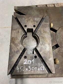 Upínací deska - stůl s T dražkami - 2