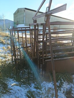 fixační klec pro skot - 2