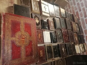 Modlitební knížky + římský misál - 2