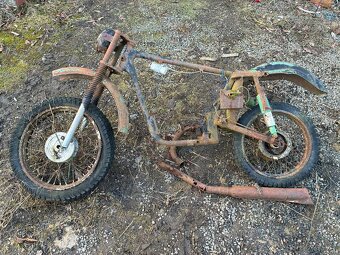 ČZ 250/475 sport torzo - 2