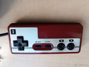 Nintendo Famicom + 49ks hry - 2