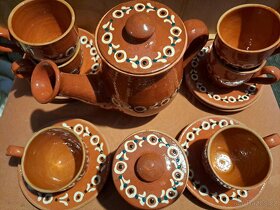 Kolovečská keramika-servis:konývka, cukřenka, šálky+podšálky - 2