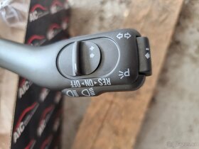 Páčka tempomatu 8L0 953 513J - značka AIC - 2