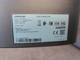 Samsung 27'' C27F390FHR zakřivený - 2