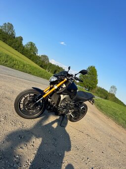 Yamaha MT-09 - 2
