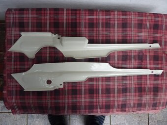 Babeta 228 boční kryty - 2