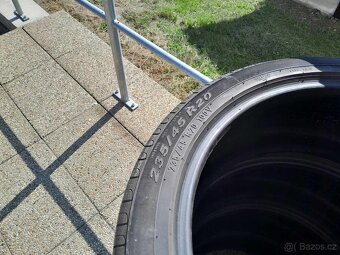 Pirelli Scorpion 235/45/r20 - 2