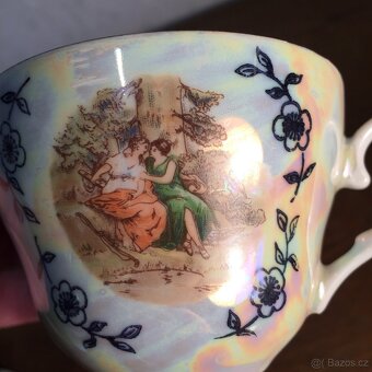 Kahla Durynsko porcelánový šálek s podšálkem dvě dívky - 2