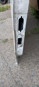 Prodám boční dveře na Renault Master 10-2024 - 2