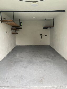 Pronájem vysoké řadové garáže v Horní Suché - 2