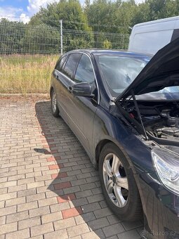 Mercedes-Benz R 350 CDI 4MATIC (2010) na ND – pouze jako cel - 2