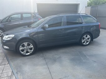 ŠKODA OCTAVIA II 1.6 TDI 77KW 4X4 PDC,TAŽNÉ,PO SERVISE,PNEU - 2