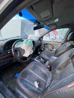 2x Hyundai santafe náhradní díly - 2