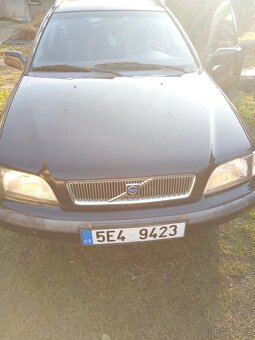 Volvo v40 1,8 90 kw náhradní díly. - 2