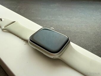 Apple Watch 8 - 2