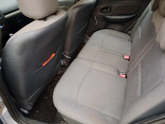 Zachovalé vozidlo Renault Clio 1,2 5dveřové - 2