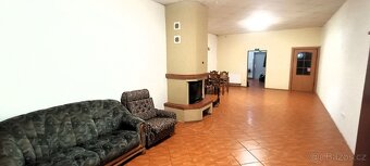 3+kk v RD u Kopřivnice, zahrada, pergola, 20.000 Kč se vším. - 2