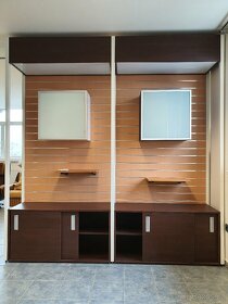 Výstavní, prodejní stěna (regál) do prodejny, kanceláře - 2