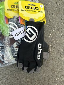 Rukavice na kolo značky giyo - 2
