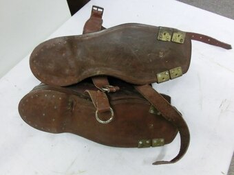 Muzejní starožitné kožené lyžáky - 2