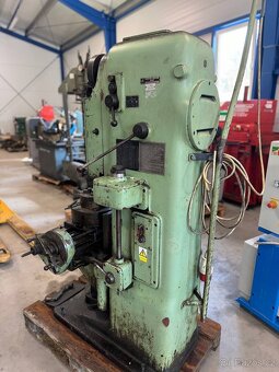 Svislá obrážečka , HOV 16 , - více ks - 2