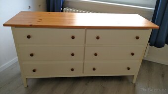 Pěkná zachovalá komoda z masivu - 2