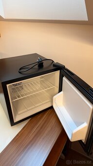 Lednice Klarstein Silent cool, 30l. - jak nová PC: 4200,- - 2