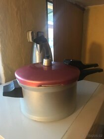Tlakový hrnec - 2