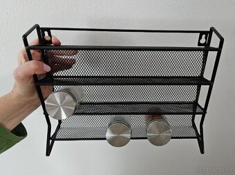 Držáky na kořenky - 2