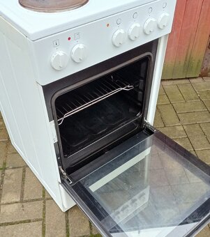 Elektrický sporák Mora typ ES100MW litinové plotny - 2