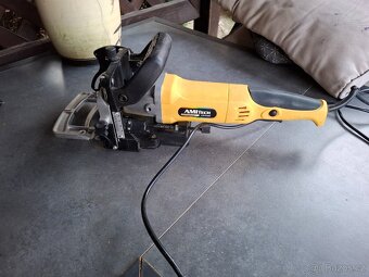 Ruční elektrické nářadí - 2