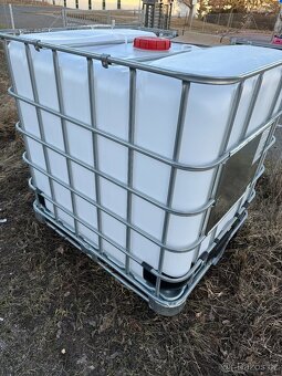 IBC nádrž 1000L - 2