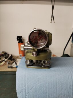 Nivelační přístroj MEOPTA - 2