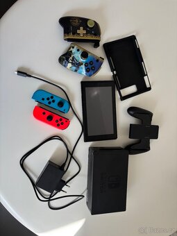 Nintendo Switch Classic - 2