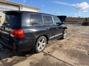 Toyota land cruiser 200 - 2