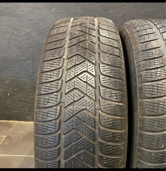 Sada pneu Pirelli 215/65/17 99H - 2