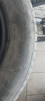 Letní pneu 215/60 R16 V95 - 2