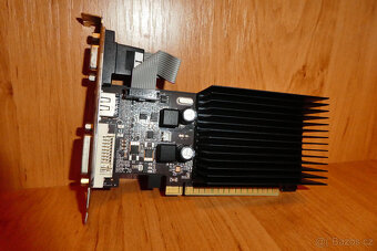 grafické karty do PCI-E slotů - 2