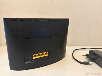 Wi-Fi router Huawei B525s (LTE / 4G+) - 2